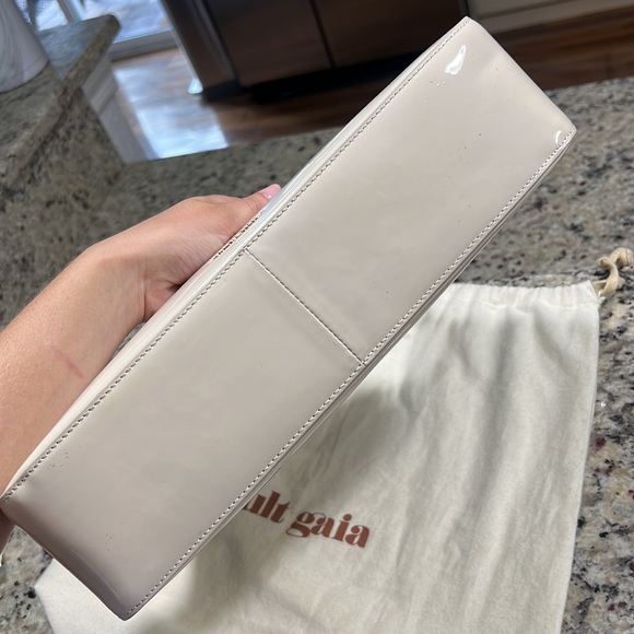 Cult Gaia Aliza Shoulder Bag - Picture 14 of 16